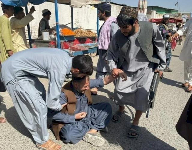 Afganistan'da Şii camisine yine bombalı saldırı: En az 30 ölü