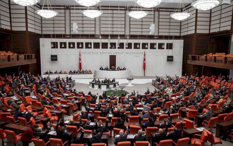 HDP ve DBP'li 16 milletvekiline ait dokunulmazlık dosyası TBMM'de