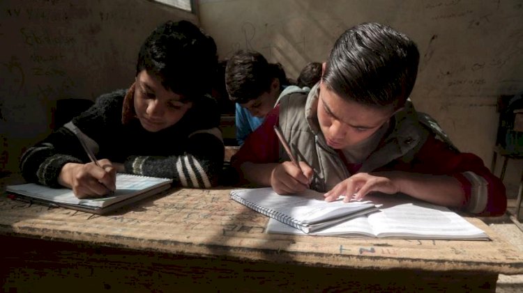 Suriye Eğitim Bakanı: Sadece haftada 2 saat Kürtçe eğitim olabilir