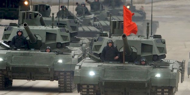 Rusya doğu bölgesindeki askeri birliklerini Ukrayna sınırına kaydırdı