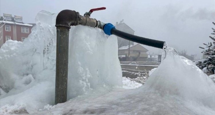 Ağrı buz kesti: Termometreler eksi 33 dereceyi gördü