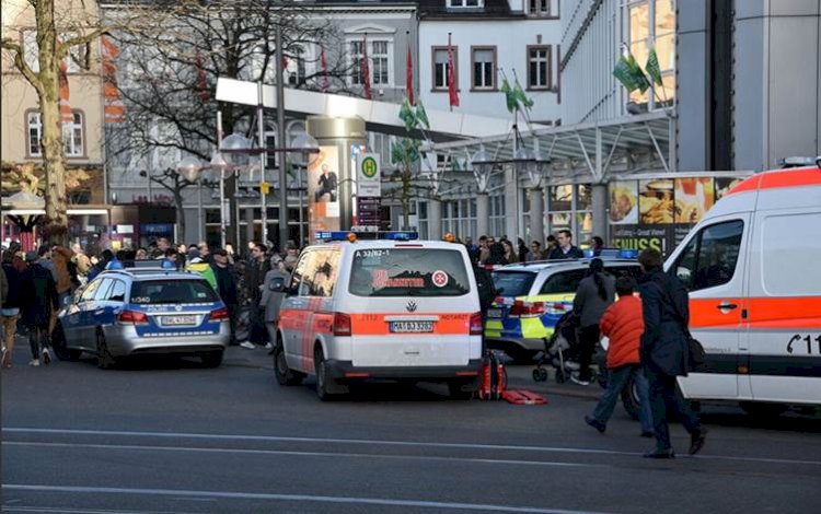 Almanya'da üniversitede silahlı saldırı: Ölü ve yaralılar var