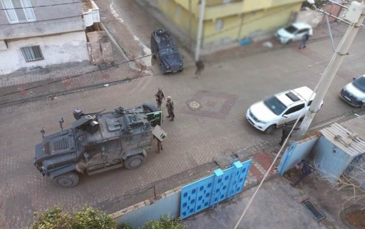 Mardin’de ‘sosyal medya paylaşımları’ operasyonu: 12 gözaltı