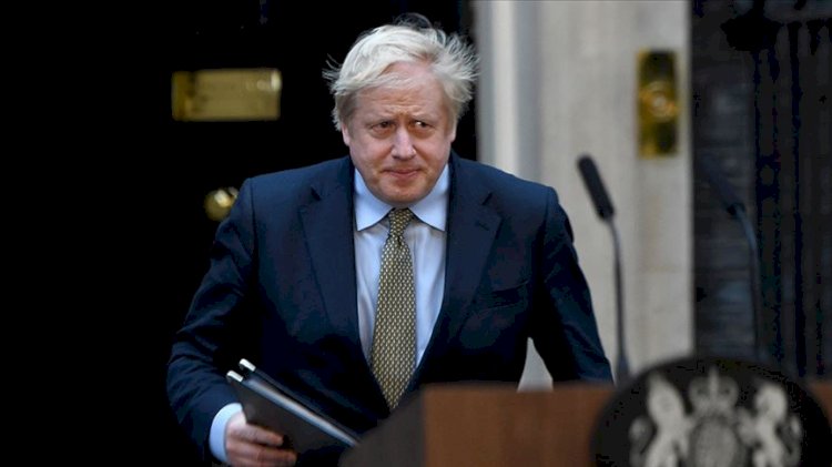 İngiltere Başbakanı Boris Johnson'ın 4 yardımcısı istifa etti!