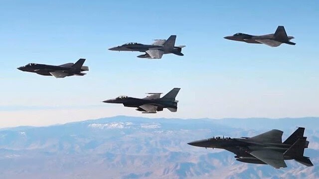 ABD Polonya'ya F-15 savaş uçakları gönderdi