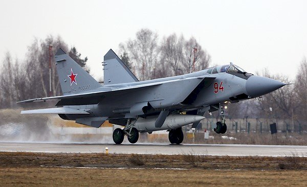 Rusya Suriye'de savaş uçakları konuşlandırdı!