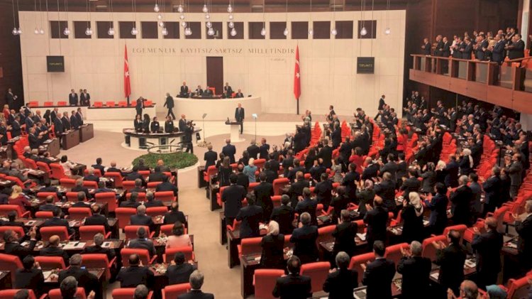 9’u HDP’li 11 milletvekiline ait 13 dokunulmazlık fezlekesi Meclis'te