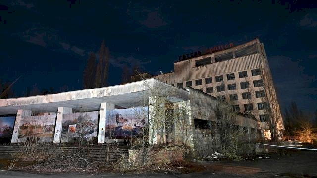 Ukrayna: Ruslar Çernobil laboratuvarını yok etti