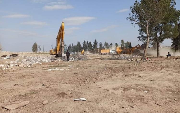 Türkiye destekli silahlı gruplar, Serêkaniyê’de 9 Kürt ailenin evini yıktı!