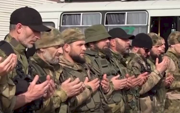 Çeçen lider Kadirov, Ukrayna’ya ‘dua’ ile yeni birlikler gönderdi
