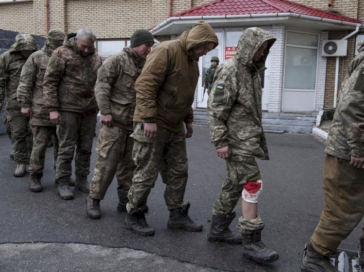 Rusya: Mariupol'de 1026 asker teslim oldu
