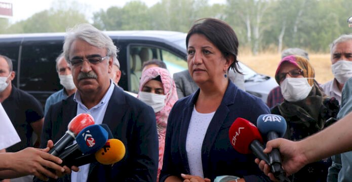 Selahattin Demirtaş'ın adaylık açıklamasına HDP'den yanıt geldi