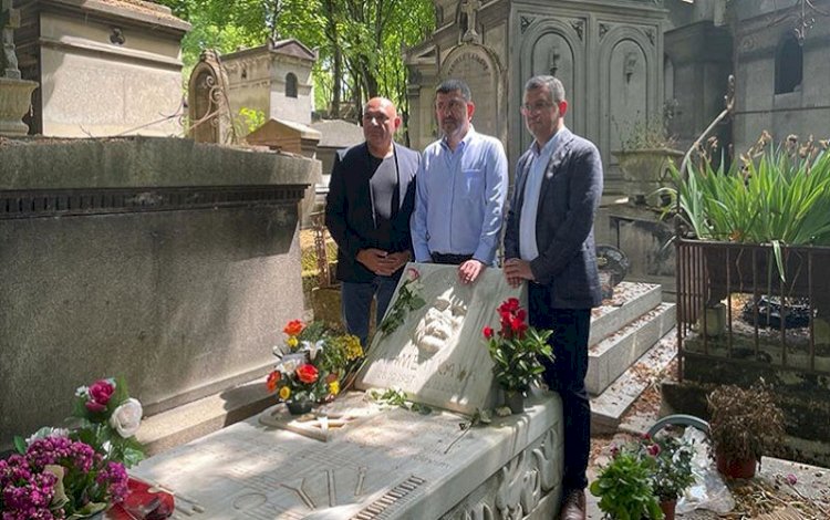 CHP heyeti, Yılmaz Güney ve Ahmet Kaya’nın mezarlarını ziyaret etti
