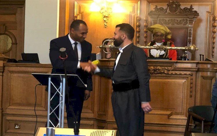 Kürt politikacı Londra'da belediye başkan yardımcılığına seçildi