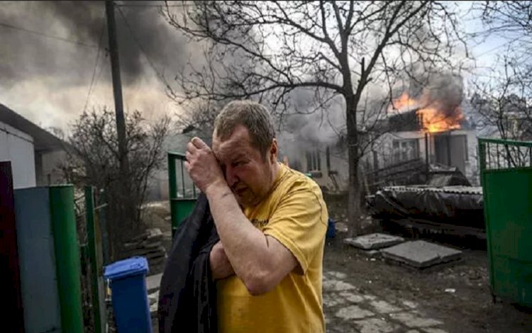 Zelenskiy: Rusya Donbas’ta şehirleri küle çevirmeye çalışıyor