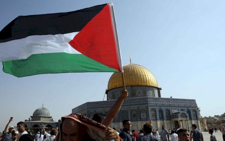 İsrail hükümeti Filistin bayrağını yasaklamaya hazırlanıyor