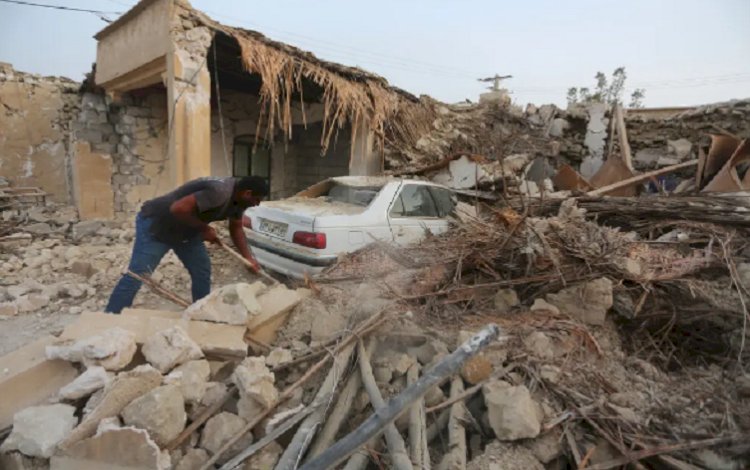 İran peş peşe depremlerle sarsıldı: Ölü ve yaralılar var