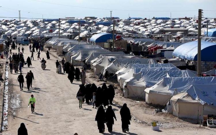 Rojava, IŞİD'li 35 kadın ve 16 çocuğu Fransa'ya teslim etti