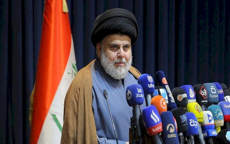 Sadr siyasetten çekildiğini duyurdu! Bağdat'ta sokağa çıkma yasağı ilan edildi