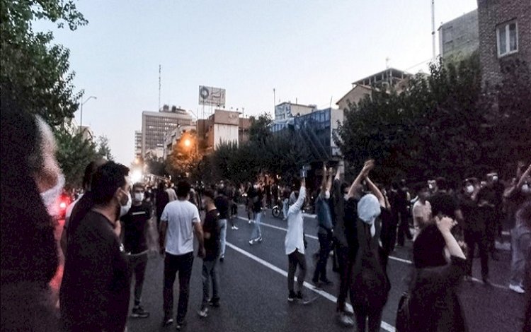 İran'da hayatını kaybeden gösterici sayısı 253'e yükseldi