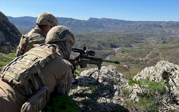 Zap-Avaşin’de biri teğmen 3 asker hayatını kaybetti