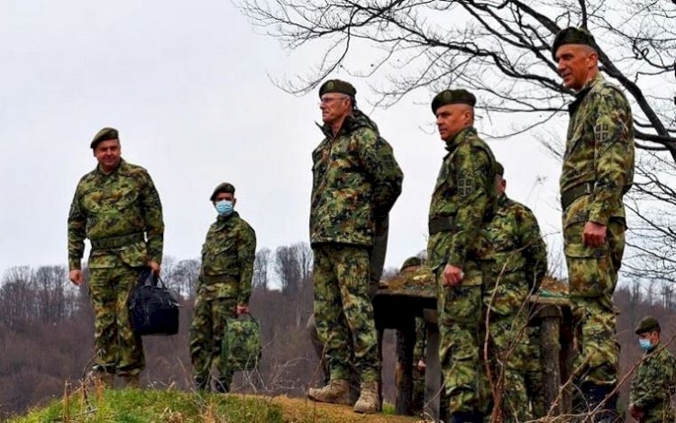 Kosova-Sırbistan gerginliği tırmanıyor... Ordu alarma geçti