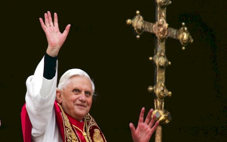 Eski Papa 16. Benediktus hayatını kaybetti
