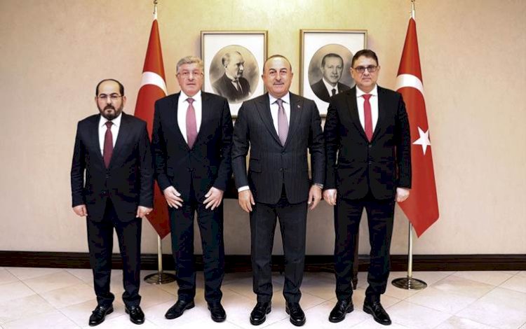 Çavuşoğlu Suriye muhalefet liderleriyle bir araya geldi