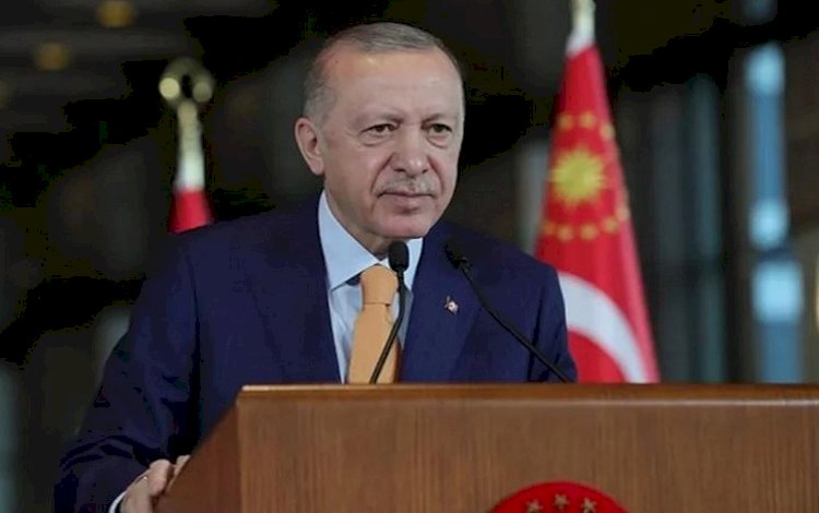 Erdoğan’dan başörtüsü için referandum sinyali