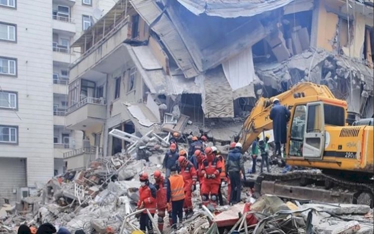 Depremlerde altıncı gün: Can kaybı 22 bin 327'ye yükseldi