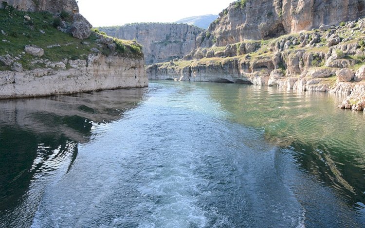 Irak’tan Türkiye’ye Fırat Nehri uyarısı
