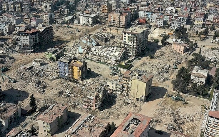 Depremlerde can kaybı 47 bin 975'e yükseldi