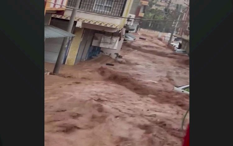 Deprem bölgesi Urfa ve Adıyaman'ı bu kez sel vurdu: Can kaybı 14'e yükseldi