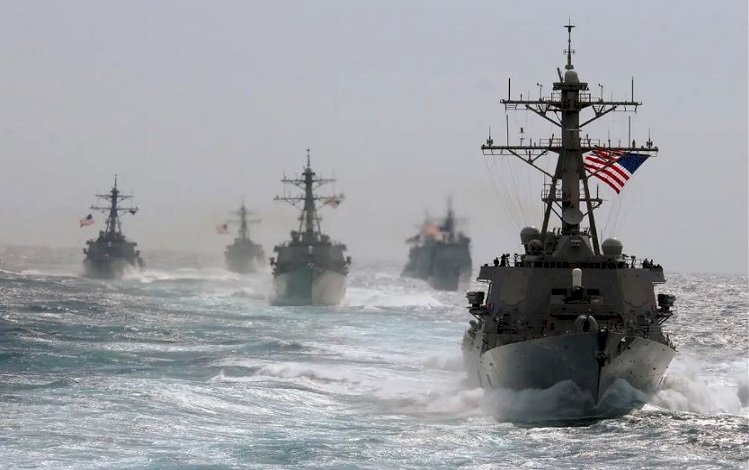 ABD Donanması Çin sularına girdi