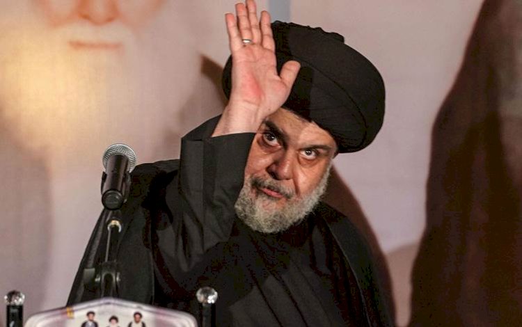 Sadr, liderliğini yaptığı Sadr Hareketi'nin faaliyetlerini durdurdu
