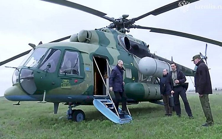 Putin, Rusya'nın işgal ettiği Herson ve Luhansk bölgelerini ziyaret etti
