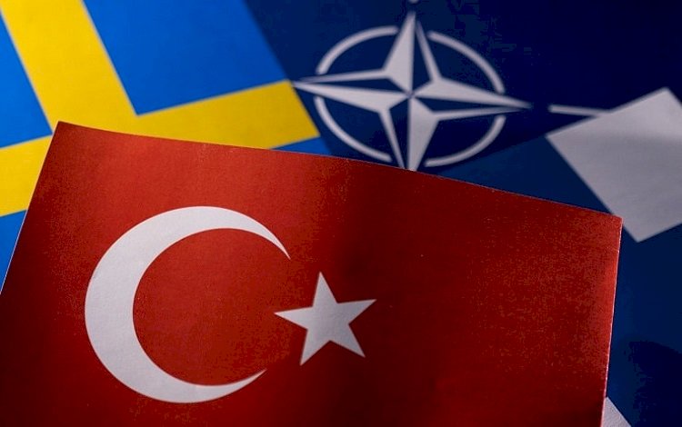 Türkiye, İsveç'in NATO üyeliğini onaylamayı kabul etti