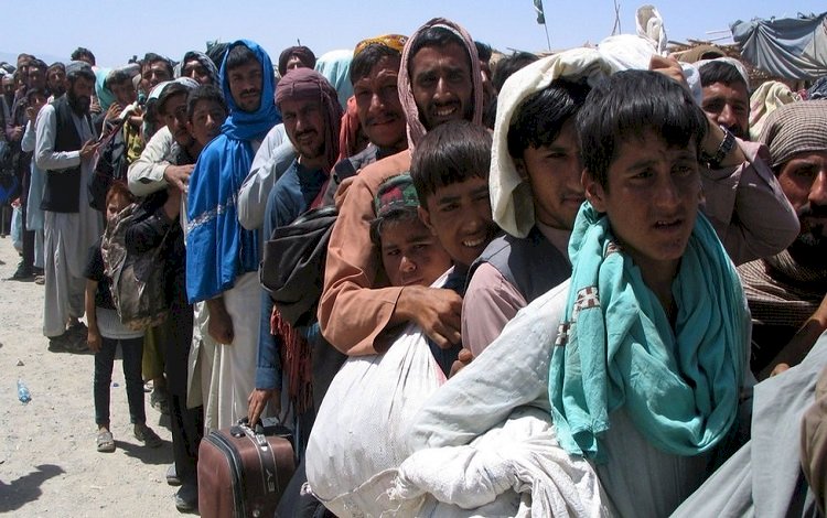 İran yaklaşık 18 bin düzensiz Afgan göçmeni sınır dışı etti
