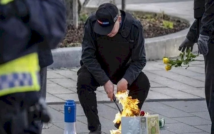 Danimarka'da Mısır ve Türkiye büyükelçilikleri önünde Kur'an-ı Kerim yakıldı