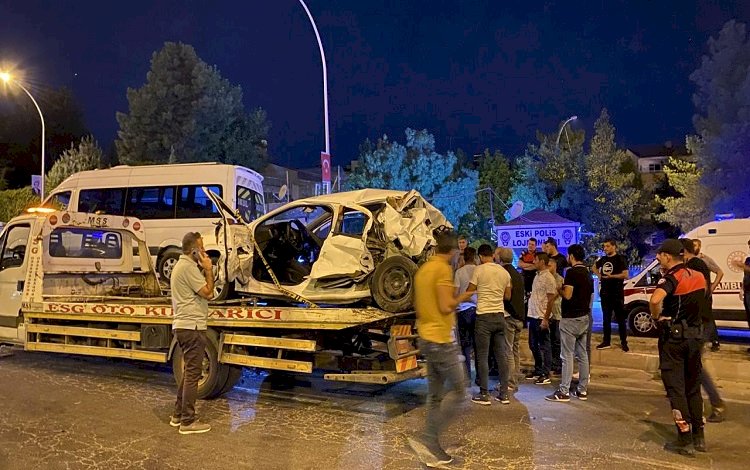 Diyarbakır’da zincirleme kaza: 2’si ağır 5 yaralı