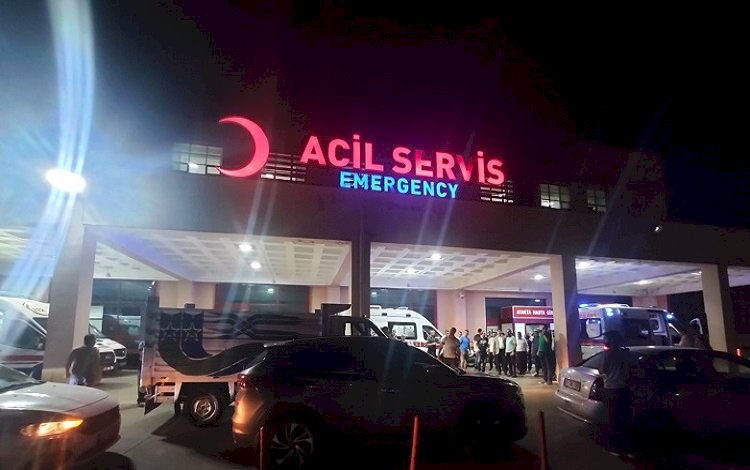Diyarbakır’da yol verme tartışması: 4 sağlıkçı bıçaklandı