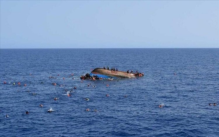 İtalya'da göçmen faciası! Sığınmacı teknesi battı onlarca ölü var