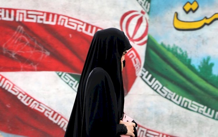 İran'da yeni başörtüsü yasası yolda: Kadınlara ağır cezalar gelebilir