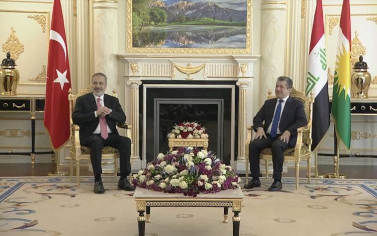 Başbakan Mesrur Barzani ile Hakan Fidan bir araya geldi