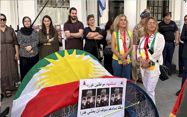 Londra'daki Kürt Diasporası Kerkük'e destek gösterisi yaptı