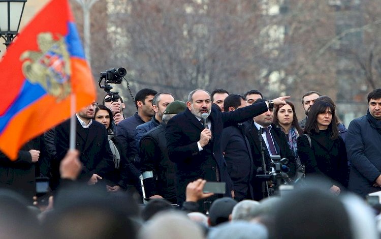 Ermenistan'da 'darbe' girişimi: 8 kişi gözaltında