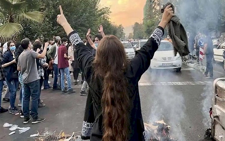 İran'da 9 ayda bin 700 kişi tutuklandı