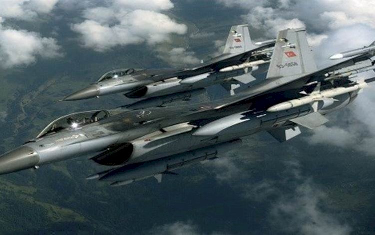TSK’ya ait savaş uçakları beş bölgeyi eş zamanlı bombaladı