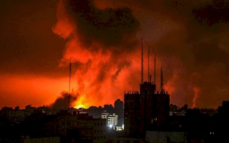 İsrail Gazze'deki Türk-Filistin Dostluk Hastanesi'ni bombaladı