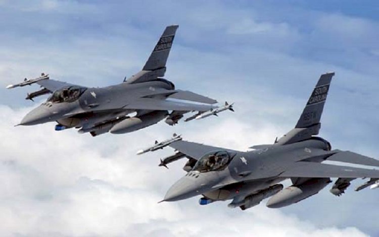 ABD uçakları Suriye'deki grupları bombaladı